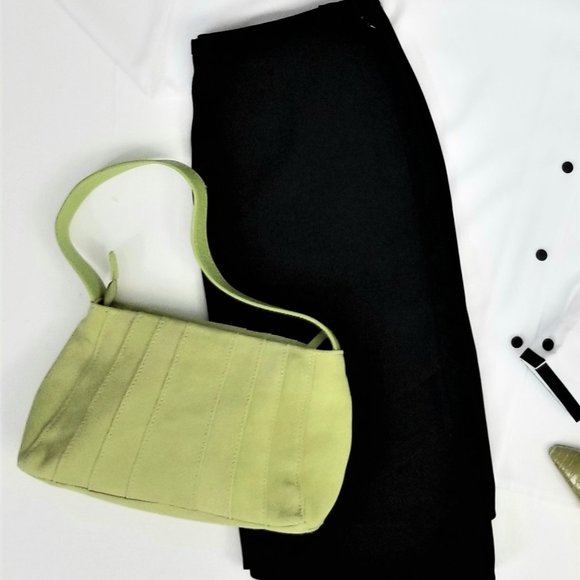 FIND THESE BEAUTIES & SO MUCH MORE IN MY CLOSET! - Picture 3 of 5